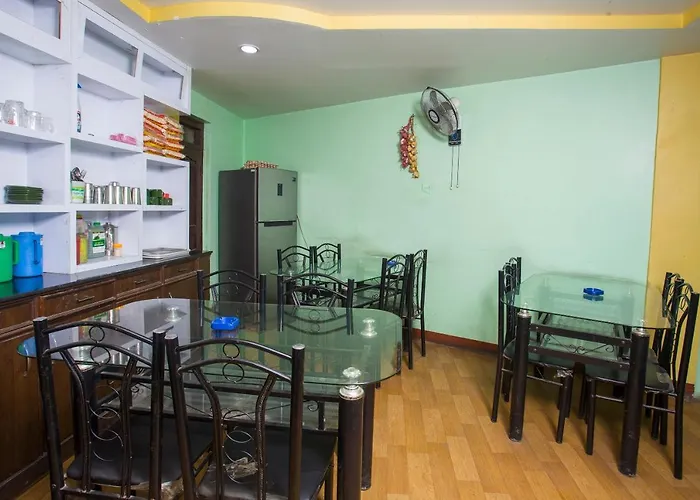 Oyo 161 Ram Janaki Hotel